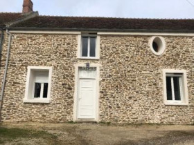 Maison à Le Plessis-Feu-Aussoux