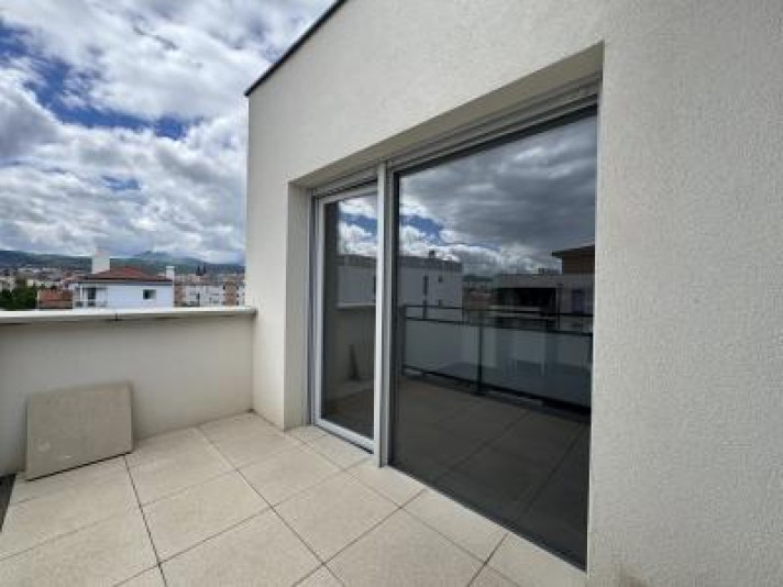 Voir la photo 1/15 du type apartment à Clermont-Ferrand