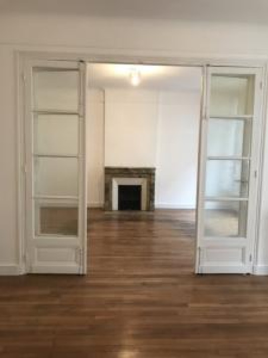 Voir la photo 1/22 du type apartment à Paris 17e Arrondissement