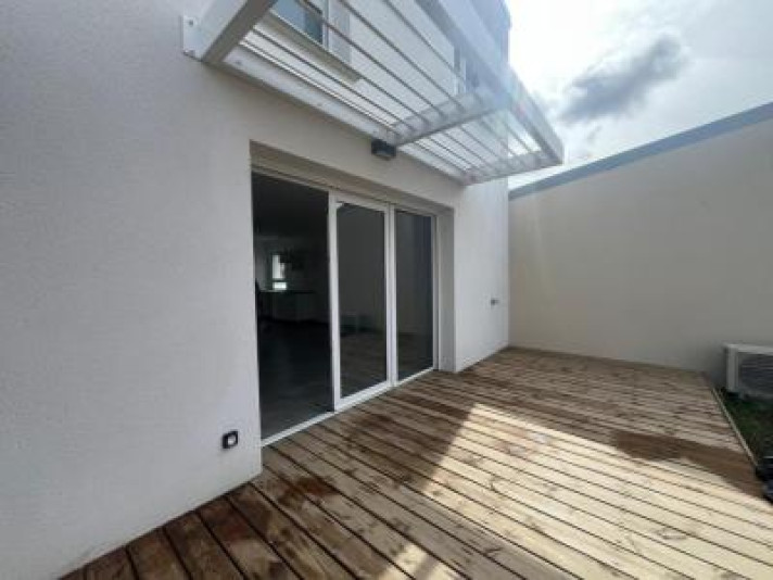 Voir la photo 1/60 du type house à Villeneuve-Tolosane