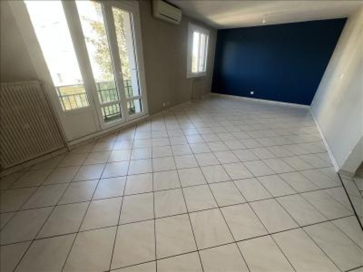 Voir la photo 1/13 du type apartment à Vénissieux