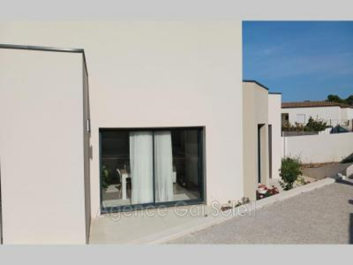Voir la photo 1/8 du type house à Maraussan