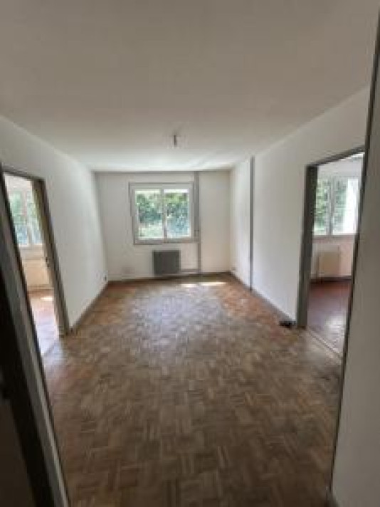 Voir la photo 1/9 du type apartment à Le Creusot