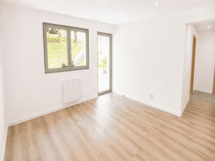 Voir la photo 1/11 du type apartment à Coyrière