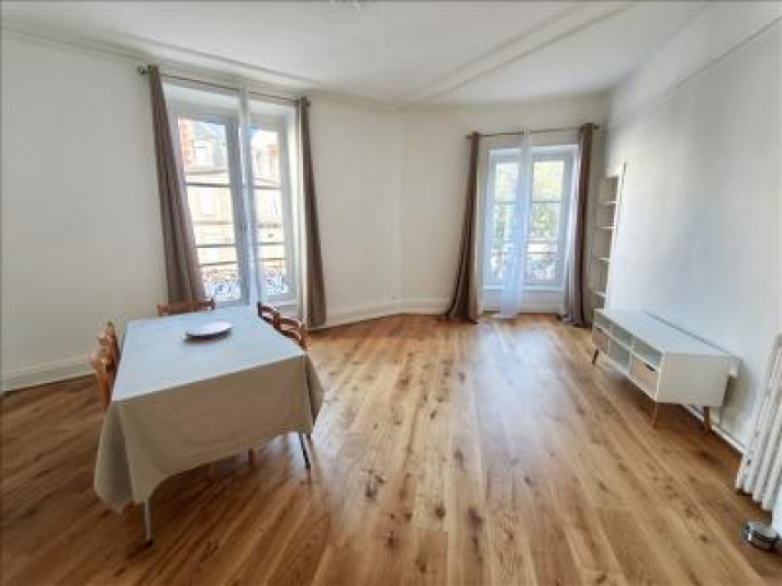 Voir la photo 1/8 du type apartment à Limoges
