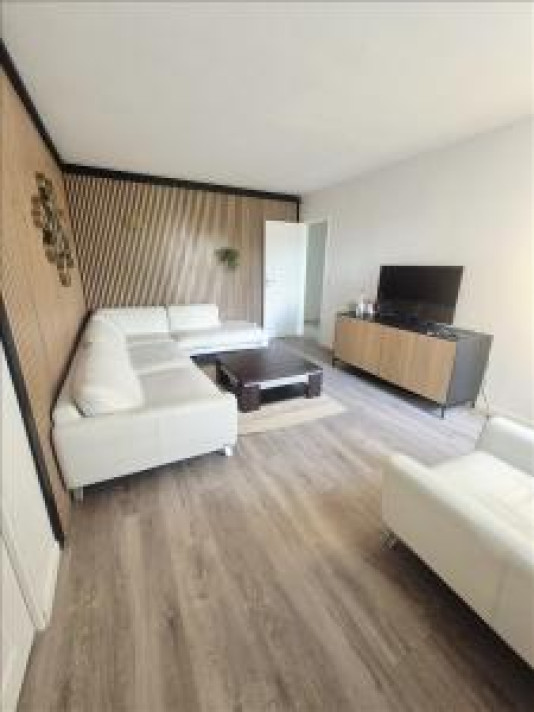 Voir la photo 1/17 du type apartment à Argenteuil