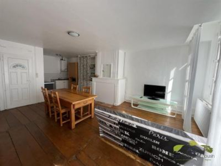 Voir la photo 1/12 du type apartment à Saint-Léonard-de-Noblat