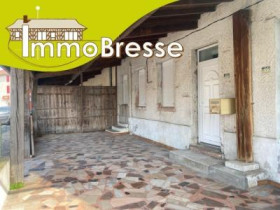 Appartement à Saint-Trivier-de-Courtes