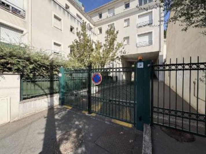 Voir la photo 1/14 du type apartment à Argenteuil