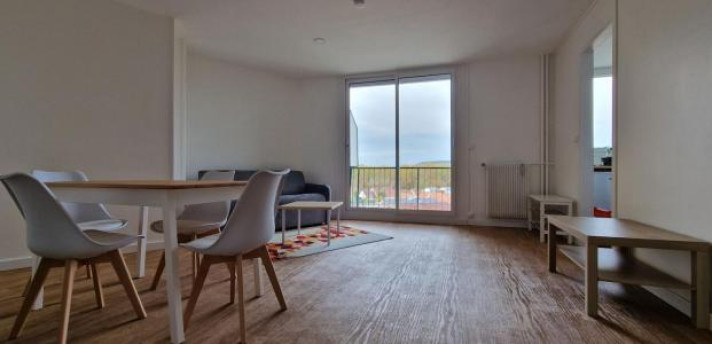Voir la photo 1/7 du type apartment à Soissons