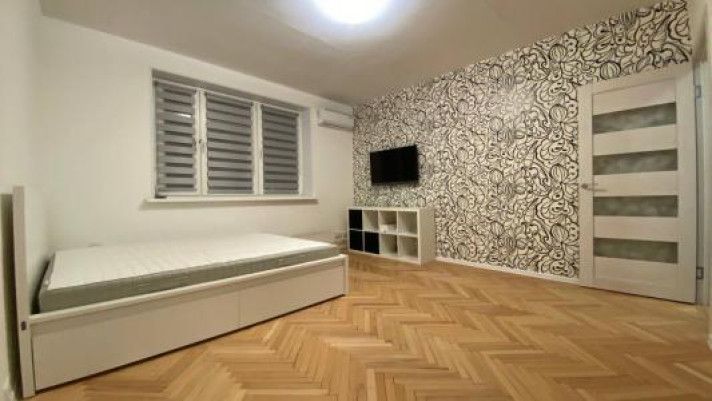 Voir la photo 1/17 du type apartment à Paris 15e Arrondissement