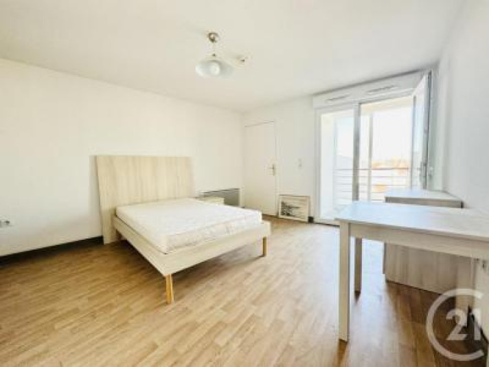 Voir la photo 1/8 du type apartment à Limoges