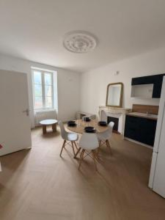 Voir la photo 1/9 du type apartment à Saint-Brieuc