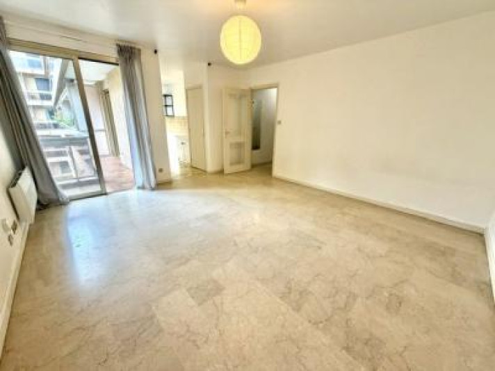 Voir la photo 1/8 du type apartment à Lyon