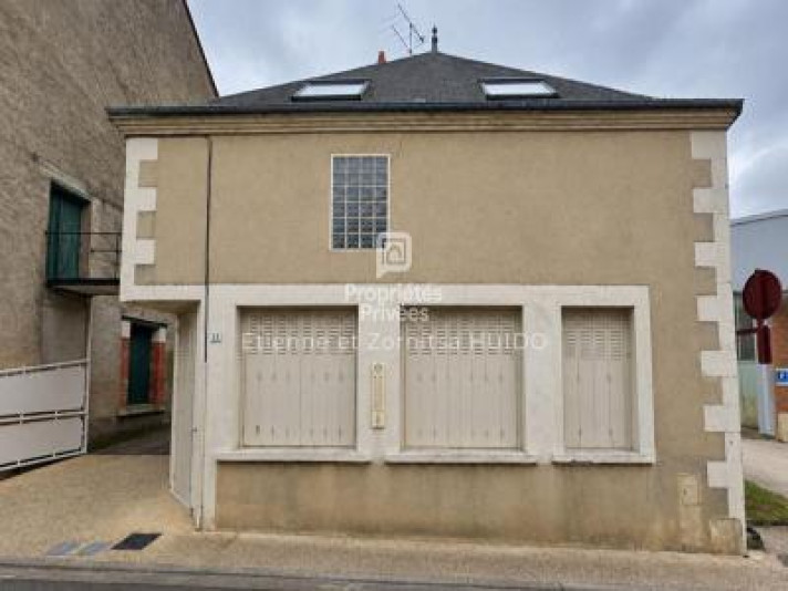 Voir la photo 1/9 du type house à Vatan