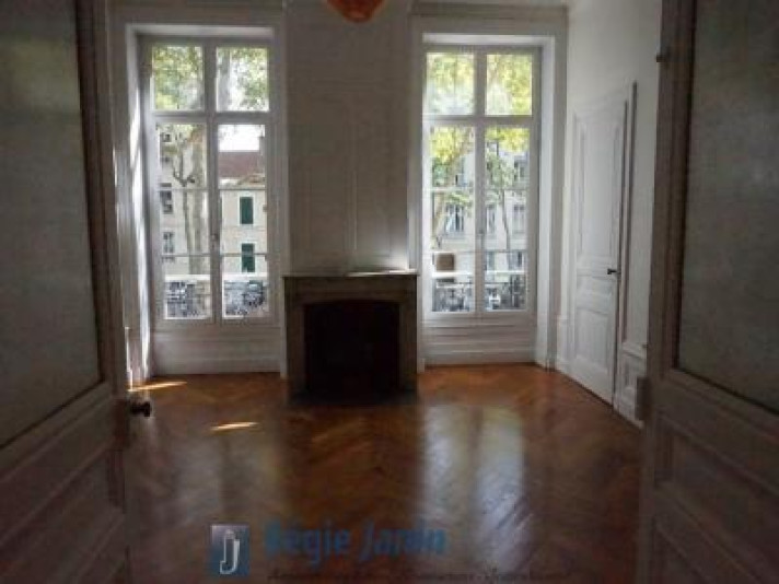 Voir la photo 1/14 du type apartment à Lyon 4e Arrondissement