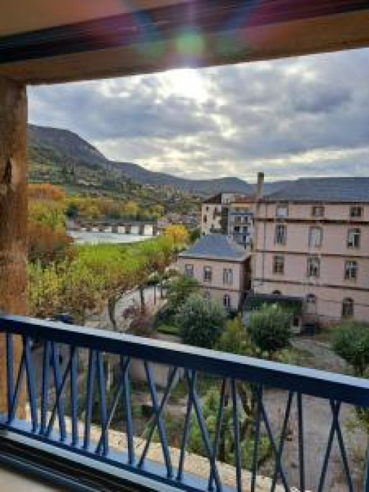 Voir la photo 1/15 du type apartment à Millau