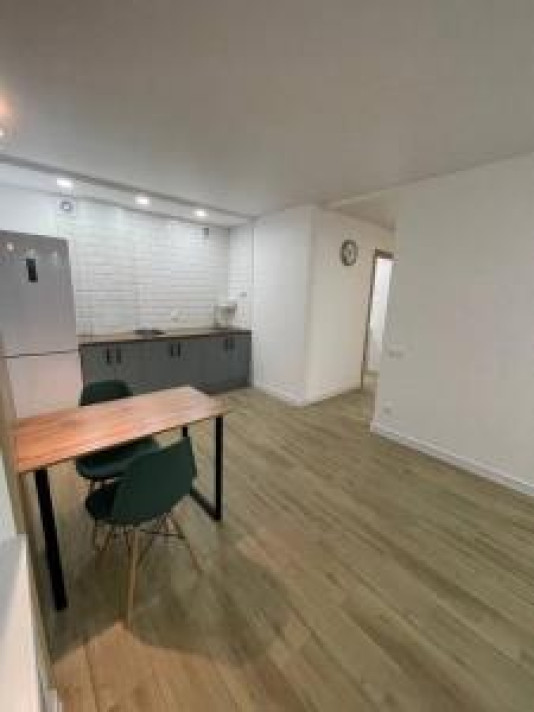 Voir la photo 1/13 du type apartment à Paris 17e Arrondissement