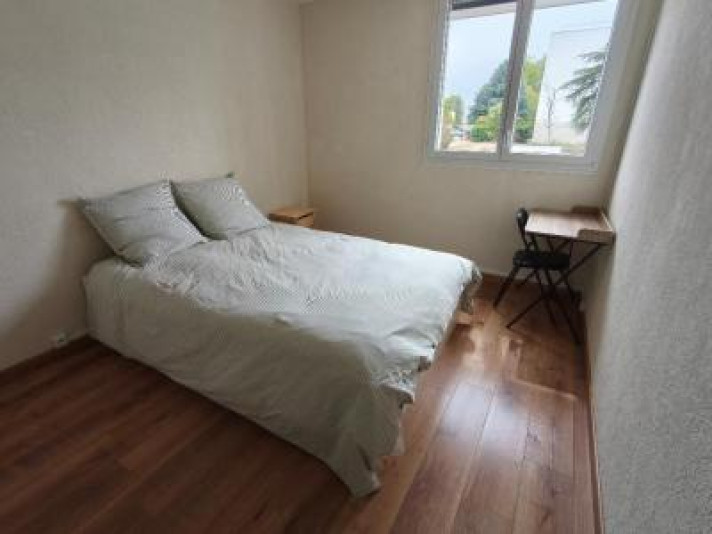 Voir la photo 1/9 du type apartment à Cenon