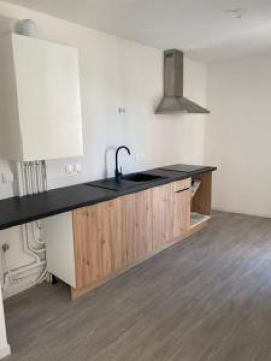 Voir la photo 1/8 du type apartment à Poitiers