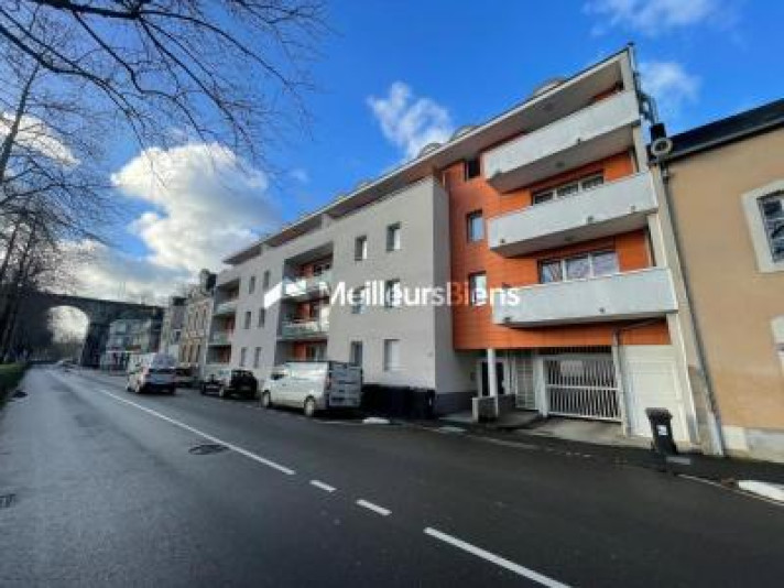 Voir la photo 1/7 du type apartment à Laval