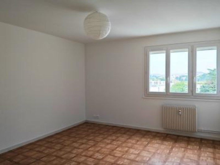 Voir la photo 1/15 du type apartment à Clermont-Ferrand