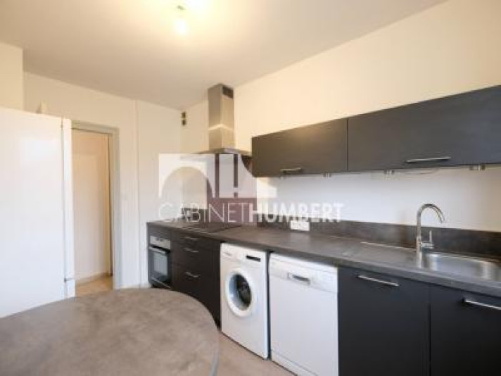 Voir la photo 1/6 du type apartment à Saint-Étienne