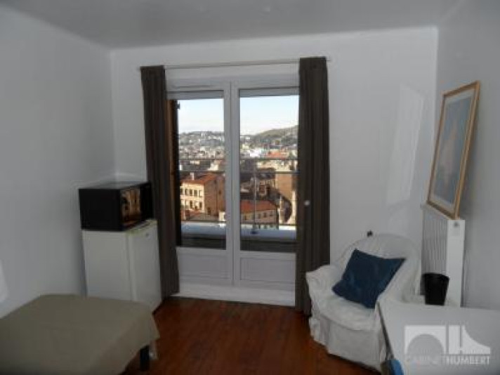 Voir la photo 1/6 du type apartment à Saint-Étienne