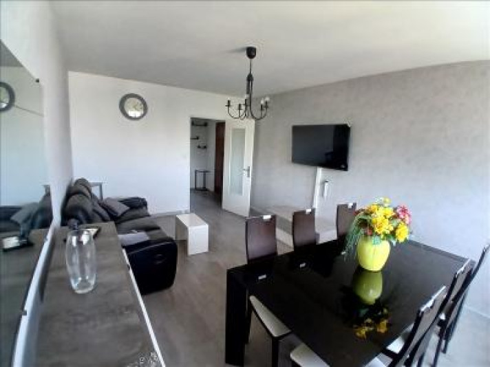 Voir la photo 1/6 du type apartment à Saint-Étienne