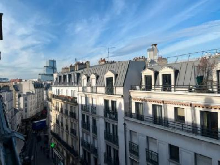 Voir la photo 1/14 du type apartment à Paris 17e Arrondissement