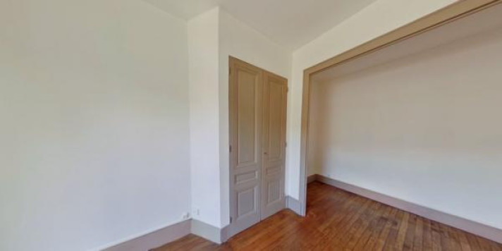 Voir la photo 1/10 du type apartment à Villeurbanne