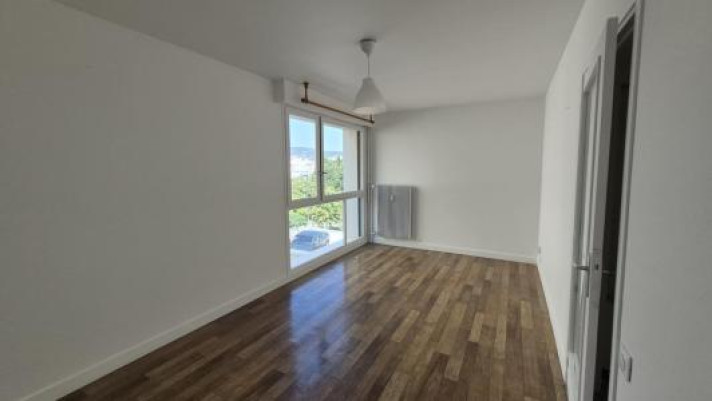 Voir la photo 1/19 du type apartment à Clermont-Ferrand