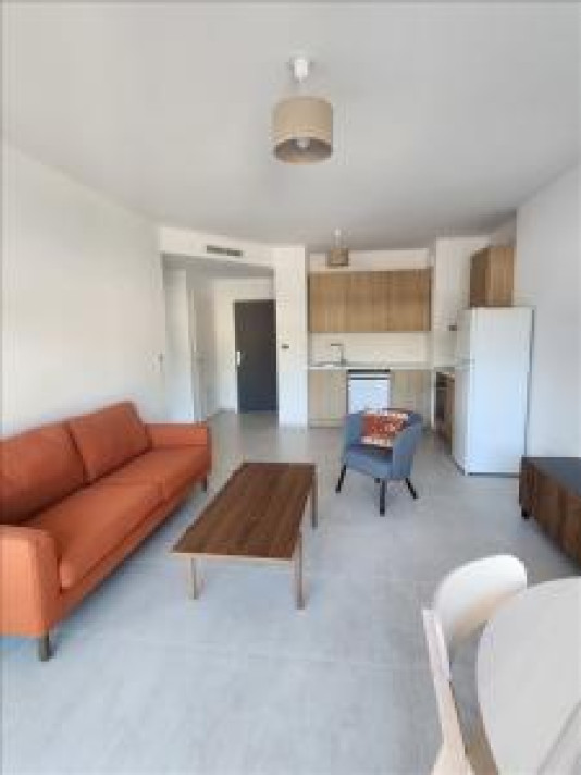 Voir la photo 1/20 du type apartment à Beaurecueil