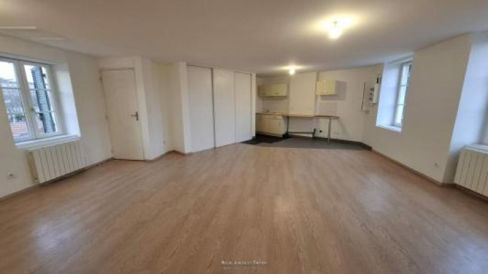 Voir la photo 1/14 du type apartment à Tassin-la-Demi-Lune