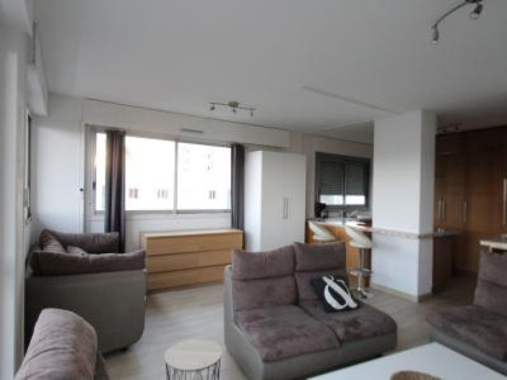 Voir la photo 1/15 du type apartment à Nantes