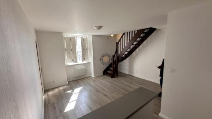 Voir la photo 1/14 du type apartment à Nantes