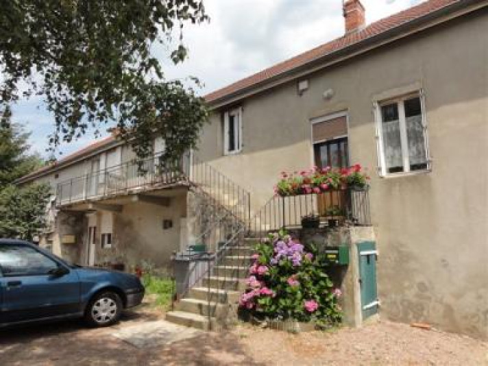Voir la photo 1/8 du type apartment à Marmagne