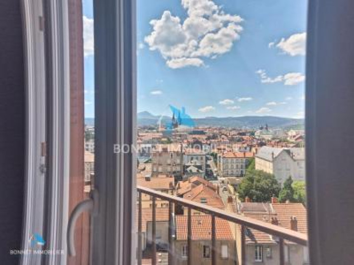Voir la photo 1/18 du type apartment à Clermont-Ferrand