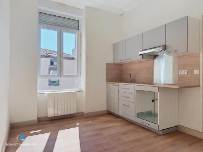 Voir la photo 1/19 du type apartment à Clermont-Ferrand