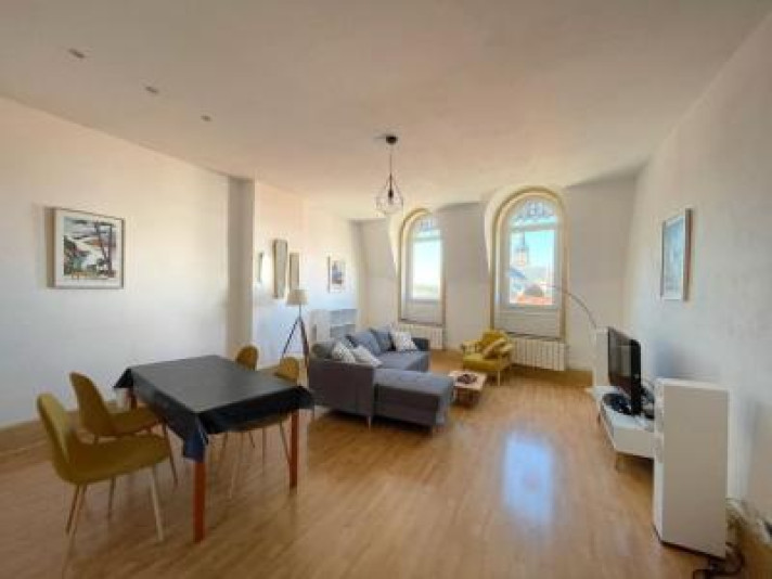 Voir la photo 1/6 du type apartment à Roanne
