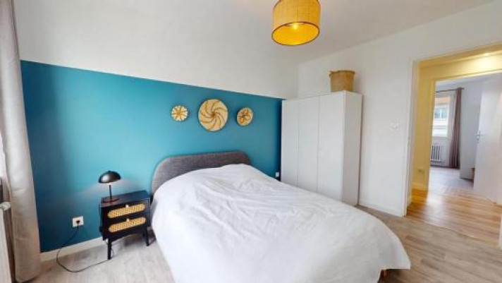 Voir la photo 1/10 du type apartment à Vénissieux