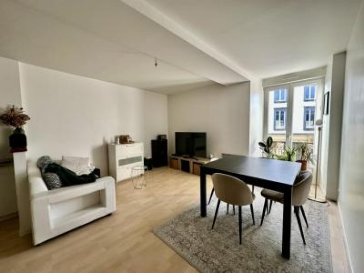 Voir la photo 1/16 du type apartment à Janzé