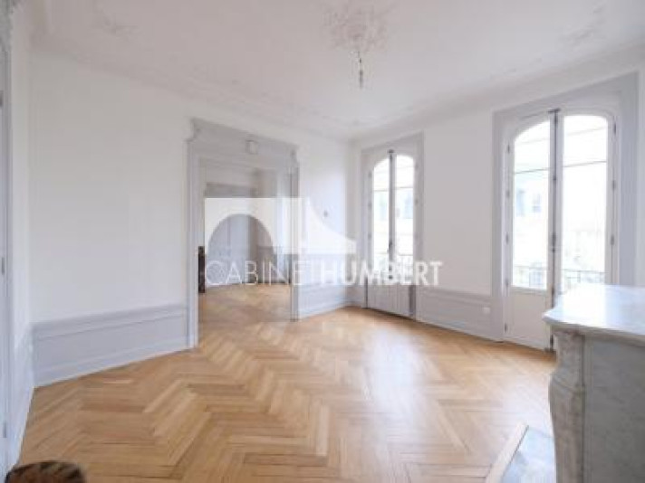 Voir la photo 1/6 du type apartment à Saint-Étienne