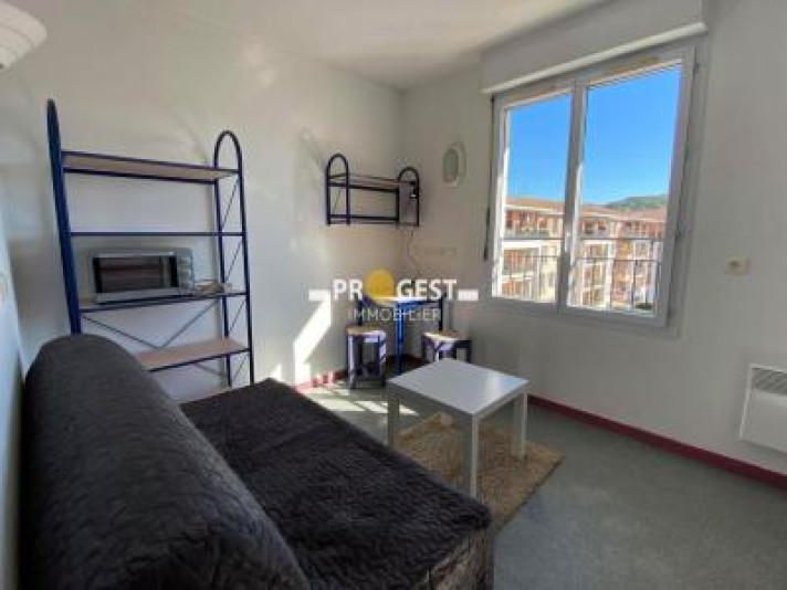 Voir la photo 1/17 du type apartment à Beaurecueil