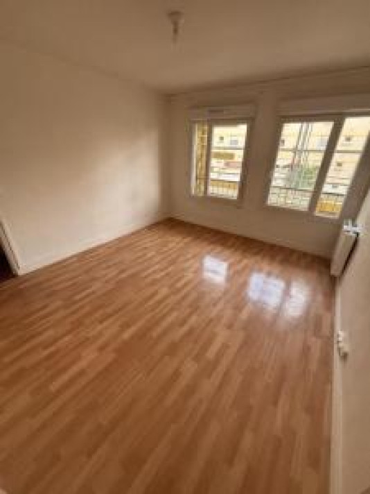 Voir la photo 1/7 du type apartment à Troyes