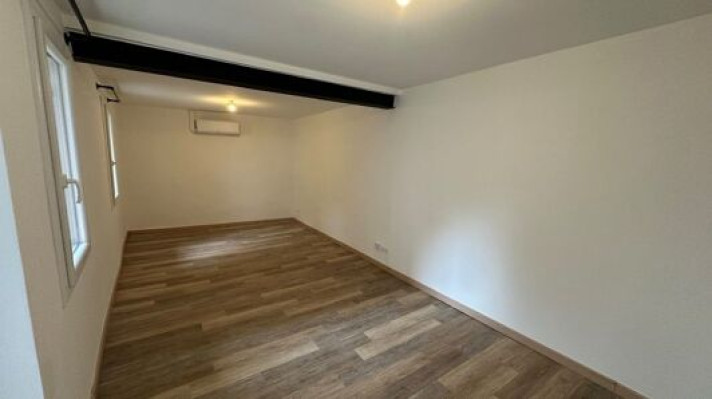 Voir la photo 1/12 du type apartment à Saint-Jean-de-Cornies