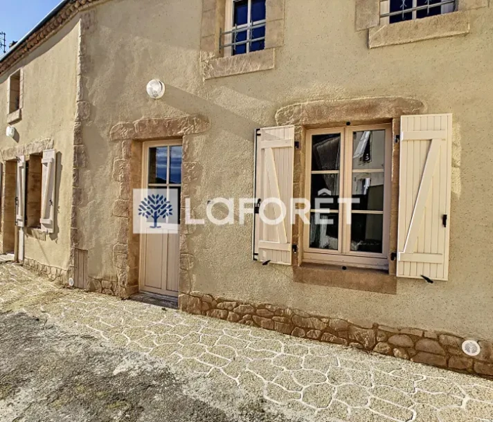 Voir la photo 1/12 du type house à Bressuire
