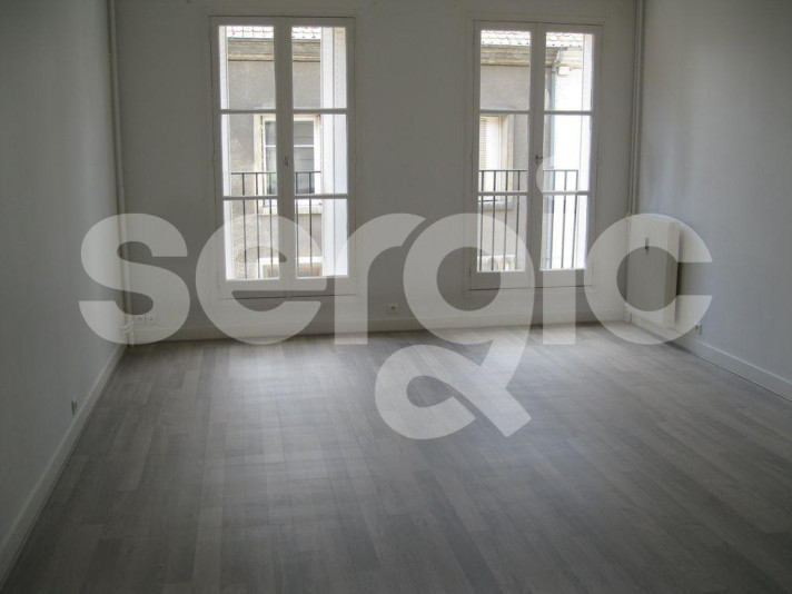 Voir la photo 1/7 du type apartment à Compiègne