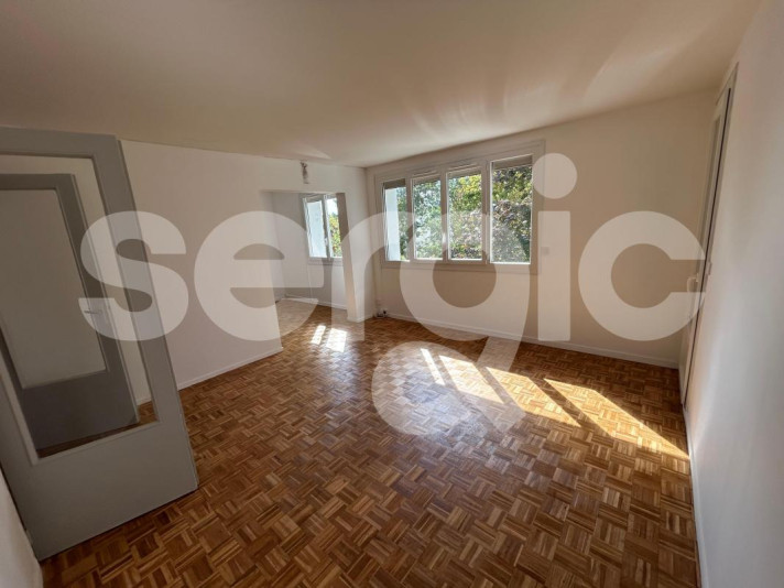 Voir la photo 1/8 du type apartment à Angers