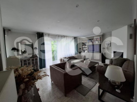 Appartement à Étiolles